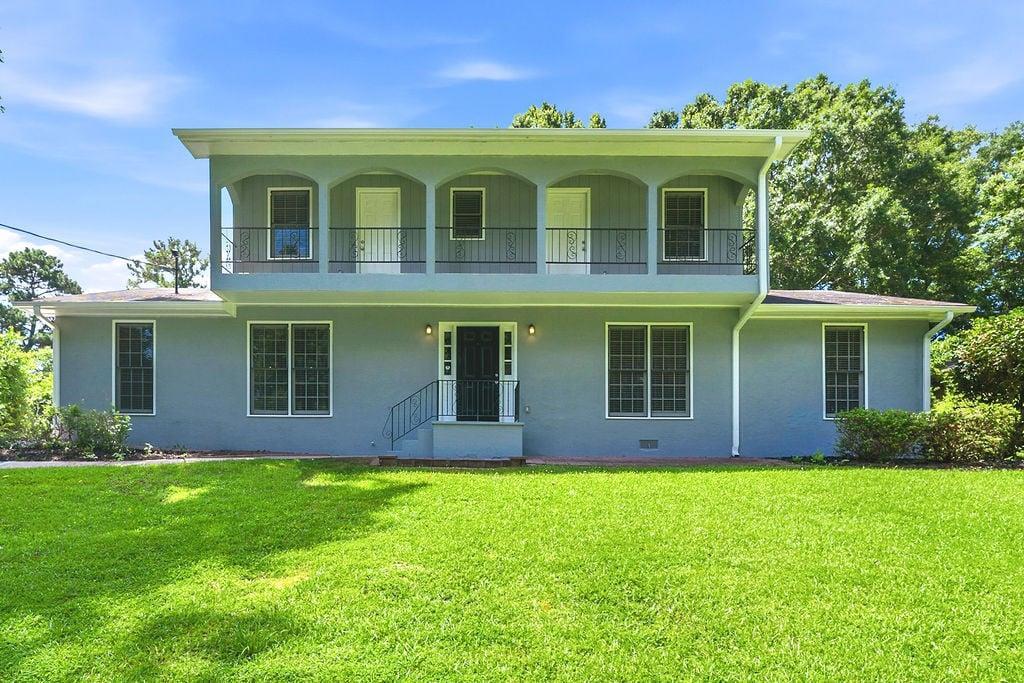 211 Pioneer Tr., Marietta, GA 30068