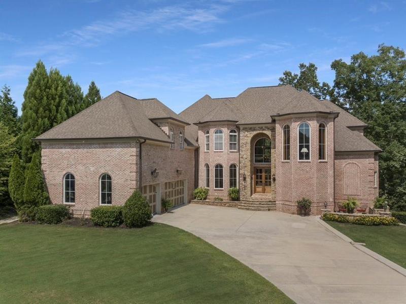 4166 Cumberland Point Dr., Gainesville, GA 30504