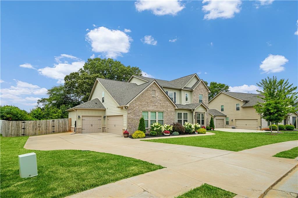842 Orwell Dr., Stockbridge, GA 30281