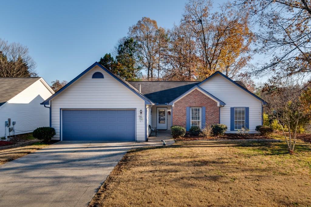 2323 Cheyenne Ln., Lawrenceville, GA 30044