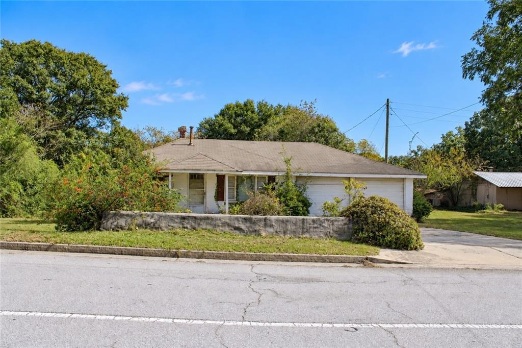1346 Lester Rd., Conyers, GA 30012