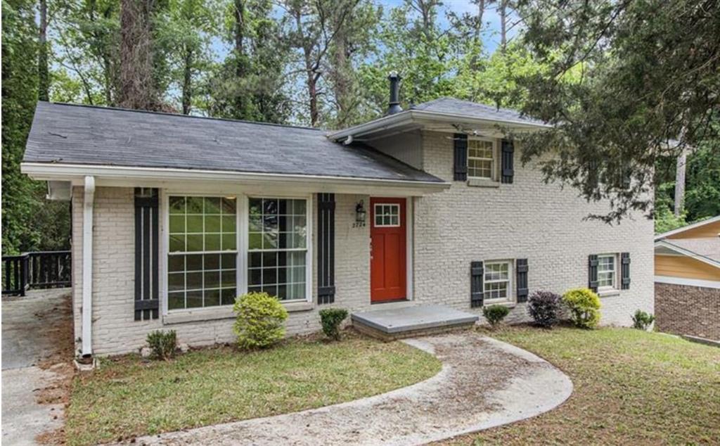 2724 Quincy Ln., Decatur, GA 30034