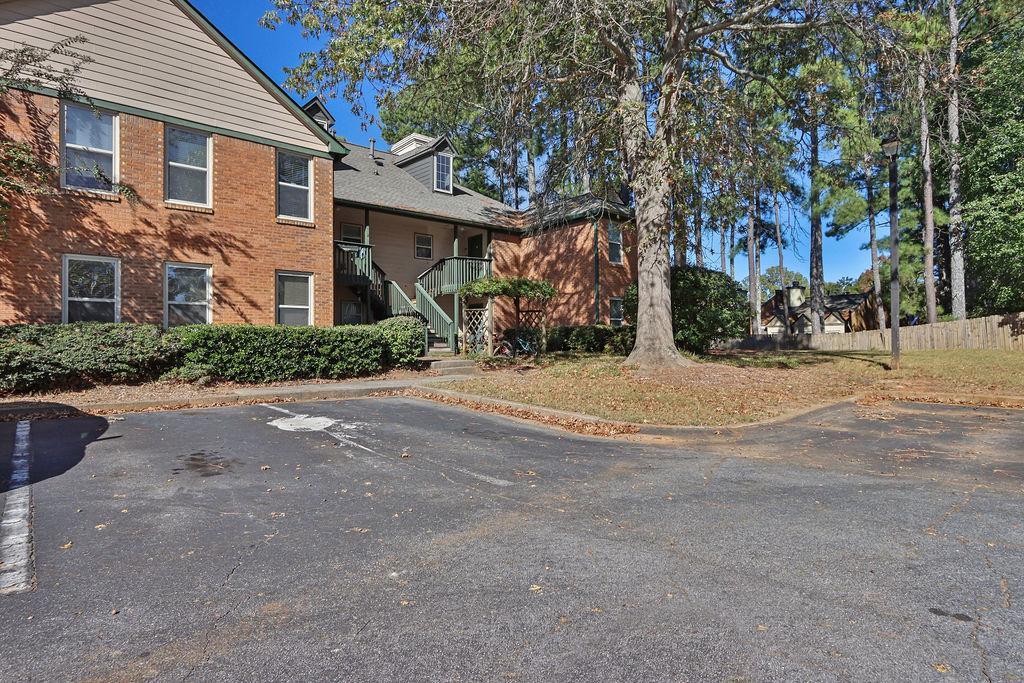 610 Bedfort Dr., Duluth, GA 30096