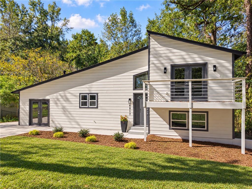 6817 Red Maple Dr., Rex, GA 30273