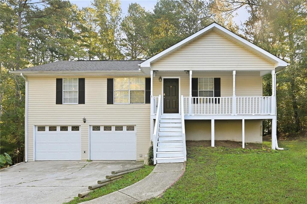 6429 River Hill Dr., Flowery Branch, GA 30542