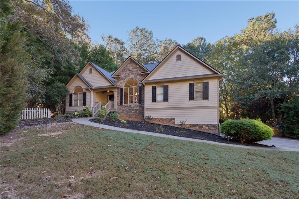 680 Cable Rd., Waleska, GA 30183
