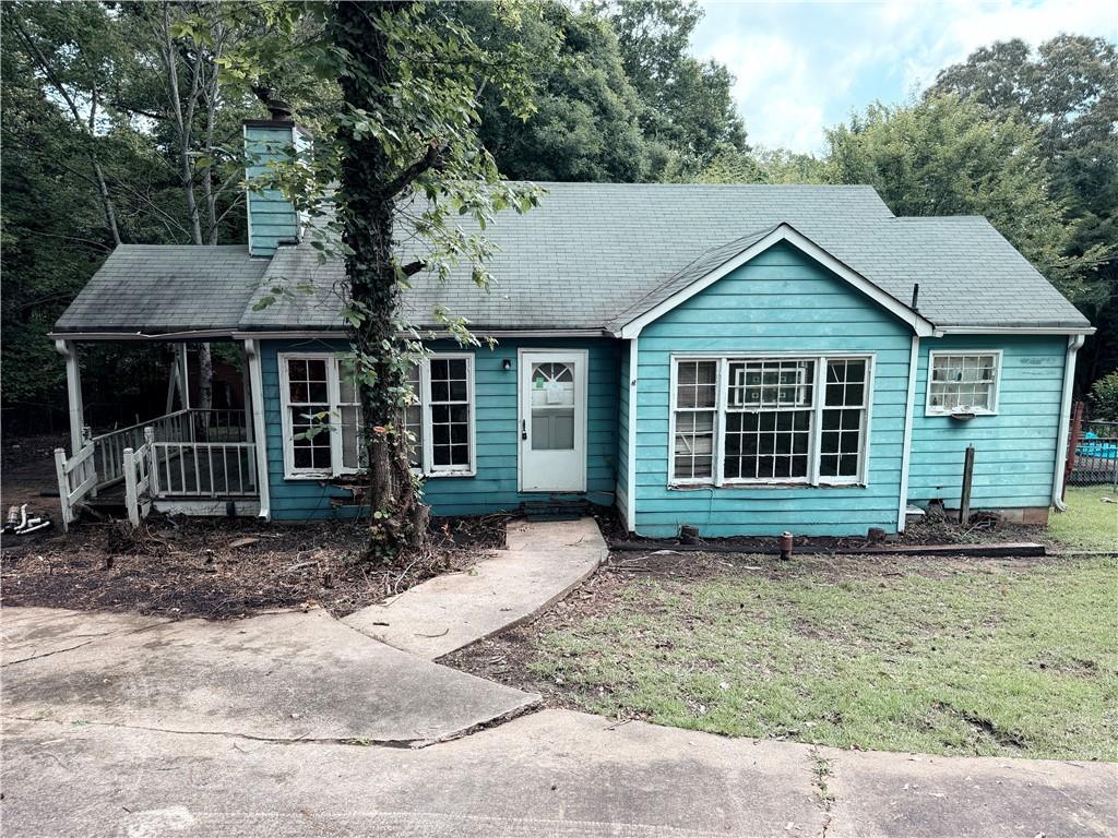 215 Polk Ave., Dallas, GA 30132
