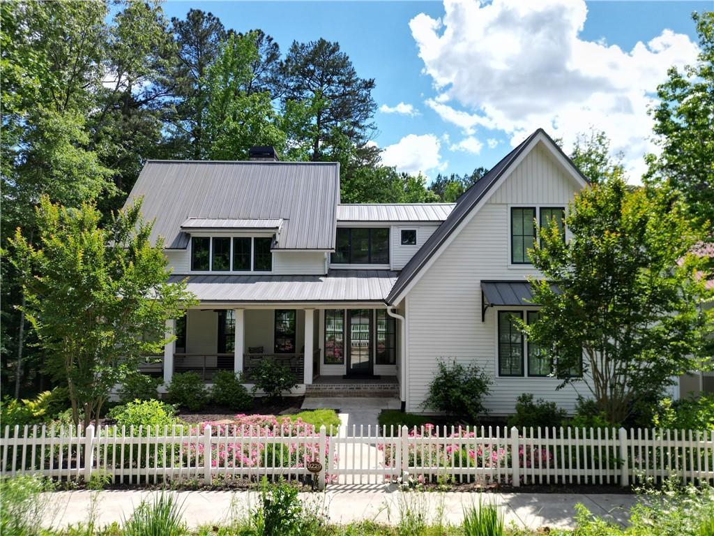 9229 Selborne Ln., Chattahoochee Hills, GA 30268