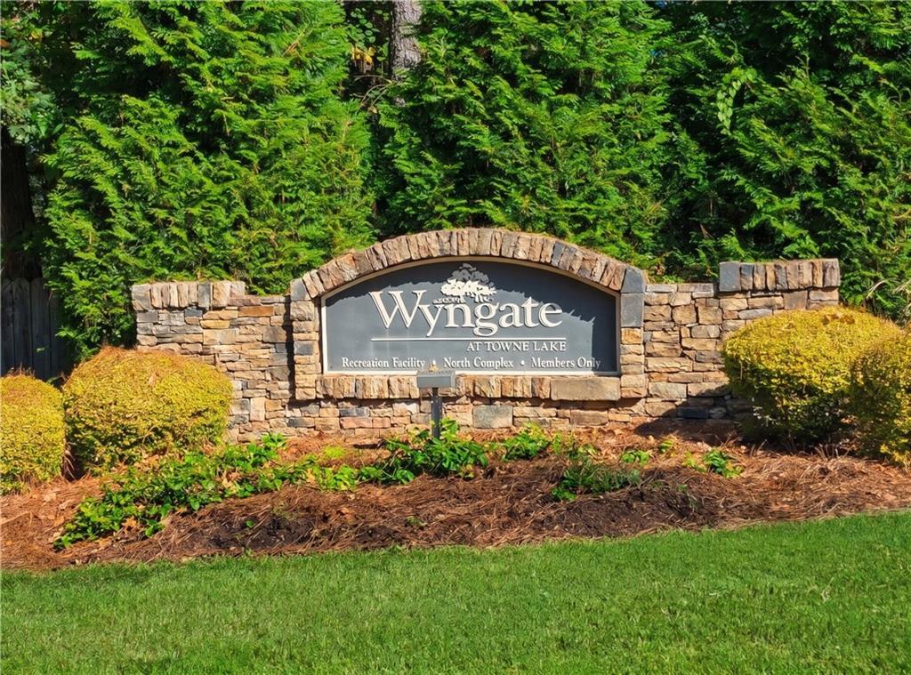 7007 Surrey Dr., Woodstock, GA 30189