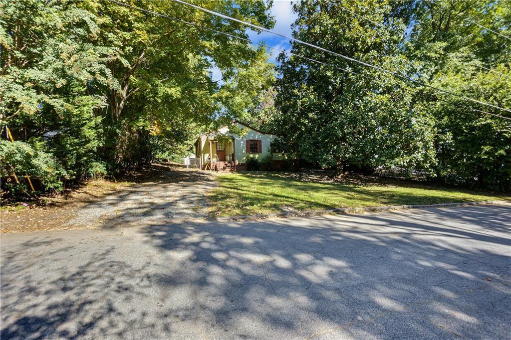 1826 Hickory Rd., Chamblee, GA 30341