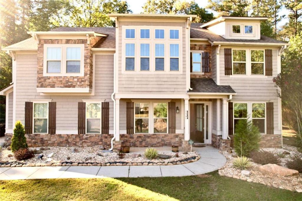 335 Oakleigh Manor Dr., Fayetteville, GA 30215