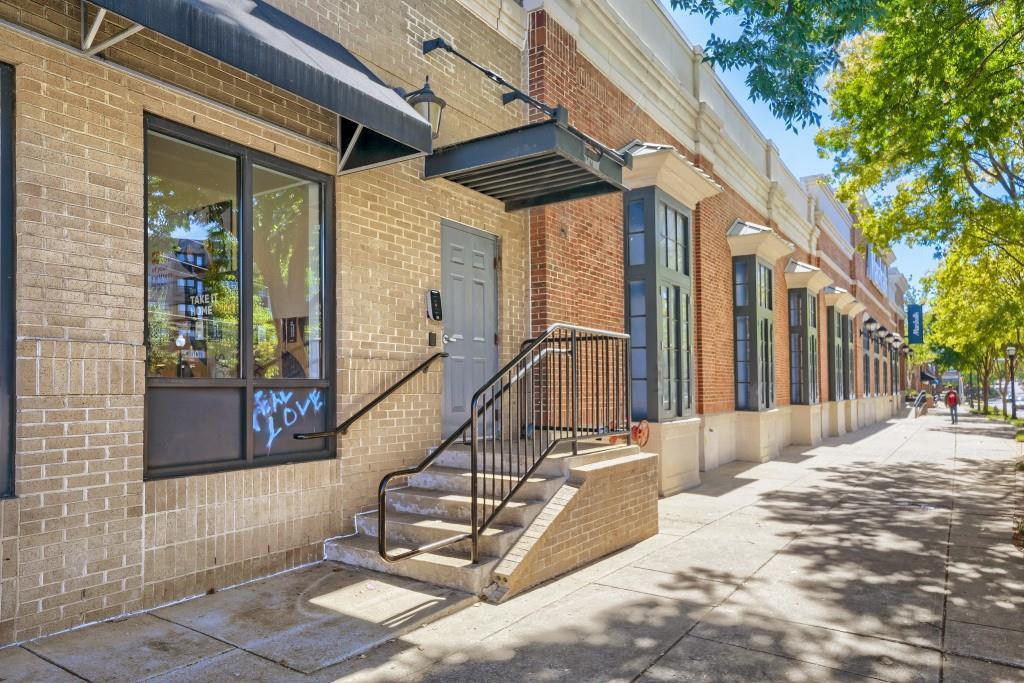 1221 Caroline St. #211, Atlanta, GA 30307