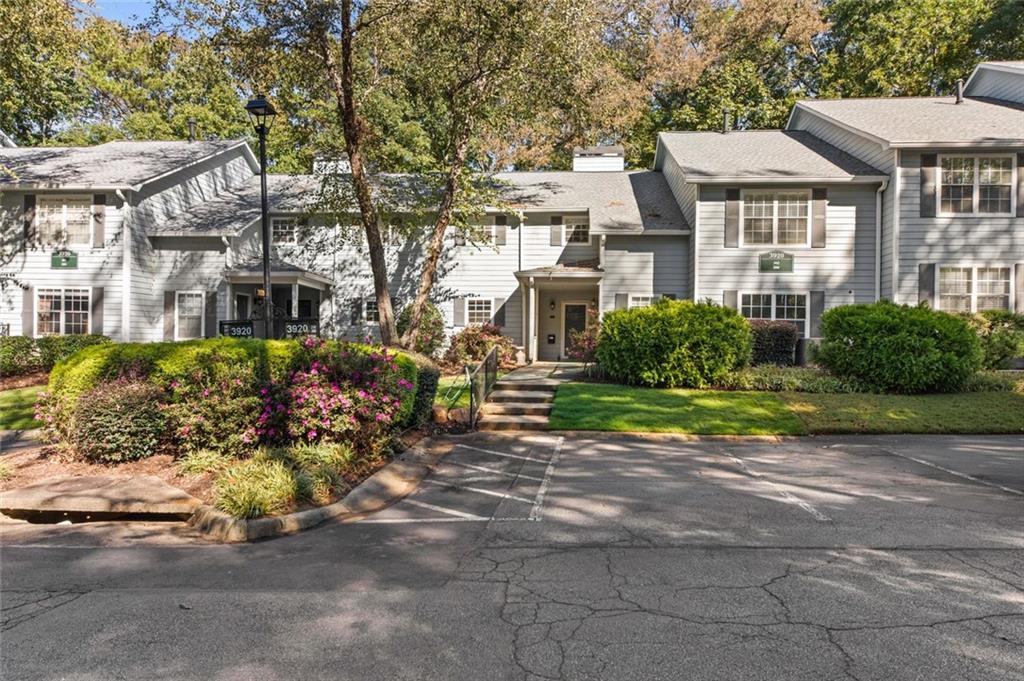 3920 Riverlook Pkwy. #206, Marietta, GA 30067