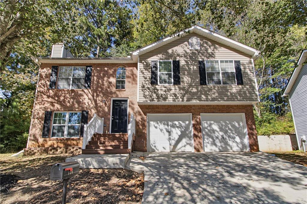 736 Ashley Ln., Stone Mountain, GA 30087