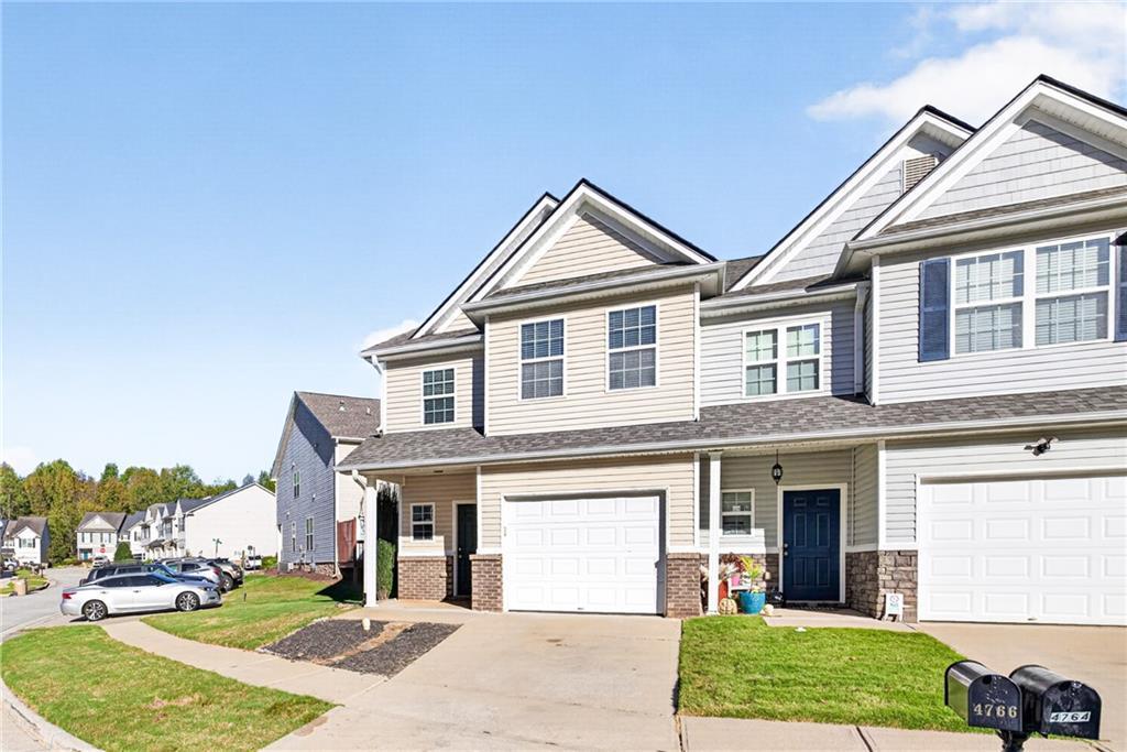 4766 Beacon Ridge Ln., Flowery Branch, GA 30542