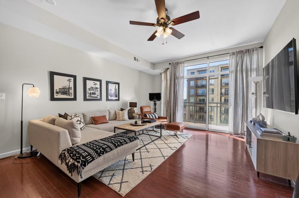 711 Cosmopolitan Dr. #524, Atlanta, GA 30324
