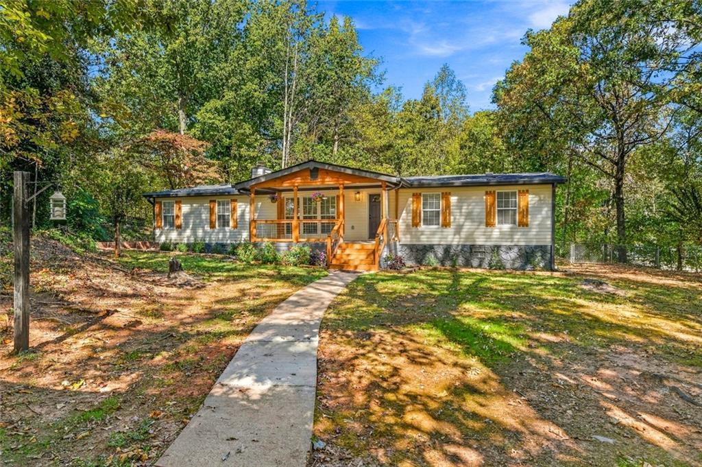 93 Royal Ct., Dahlonega, GA 30533
