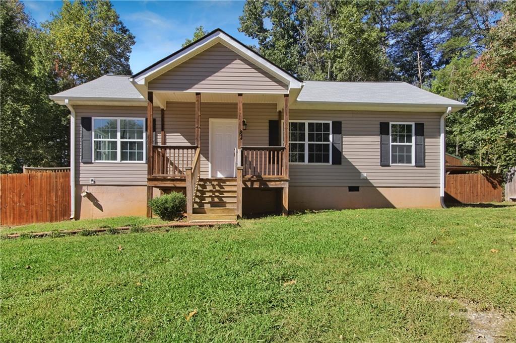 87 Dogwood Ln., Cleveland, GA 30528