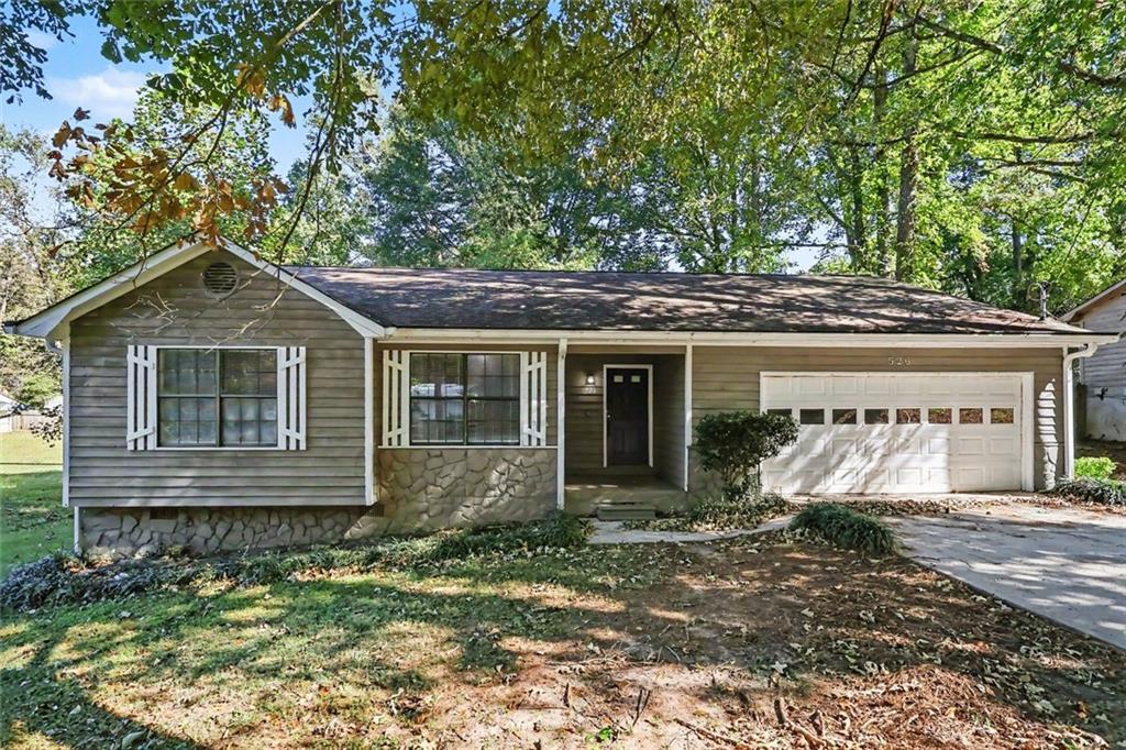 526 Knollwood Dr., Stockbridge, GA 30281