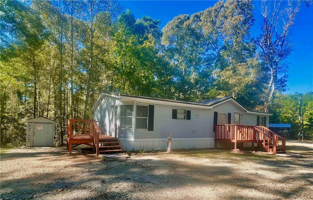 1883 Cochran Ridge Rd., Hiram, GA 30141