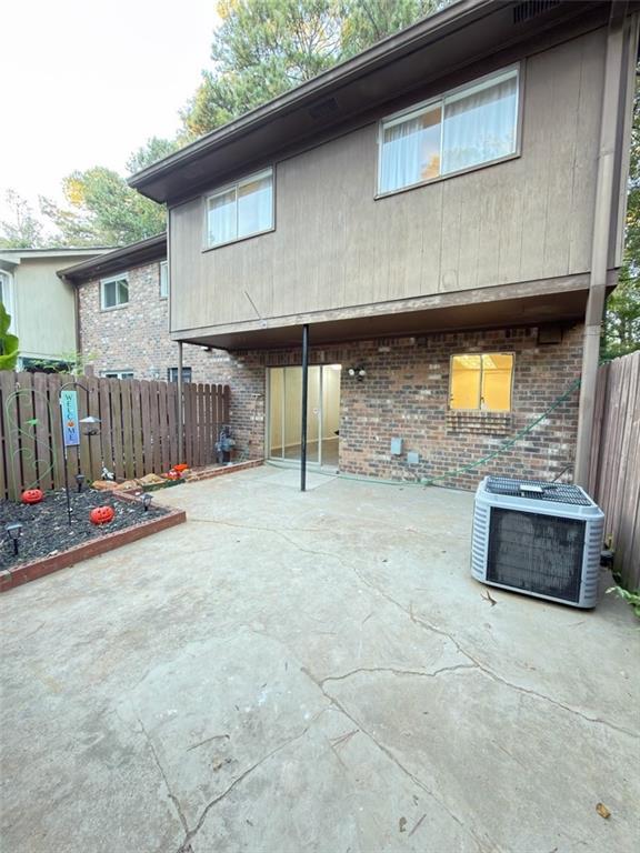 722 Garden View Dr., Stone Mountain, GA 30083