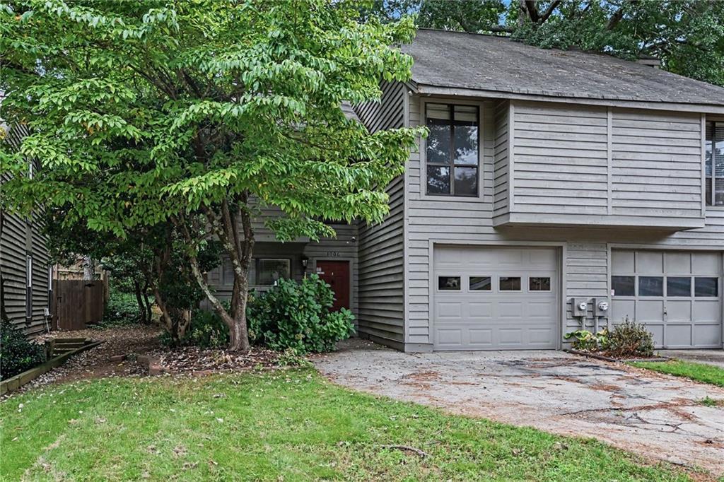 1006 Creatwood Cir., Smyrna, GA 30080