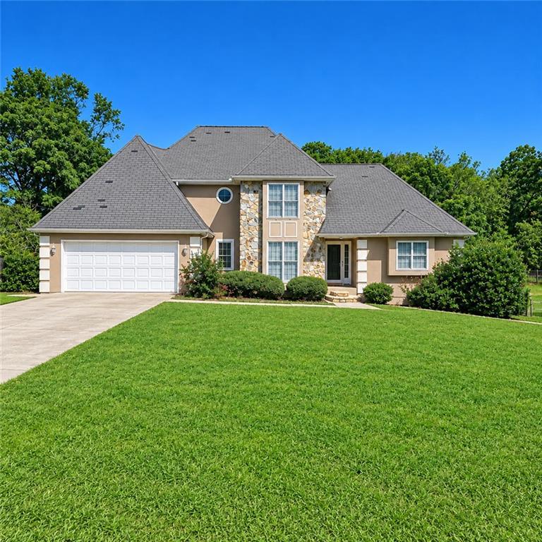 204 Clarkdell Dr., Stockbridge, GA 30281