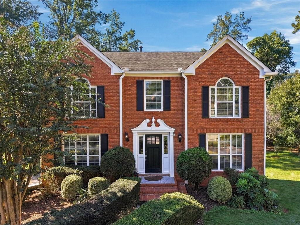 690 Ruxbury Ct., Suwanee, GA 30024