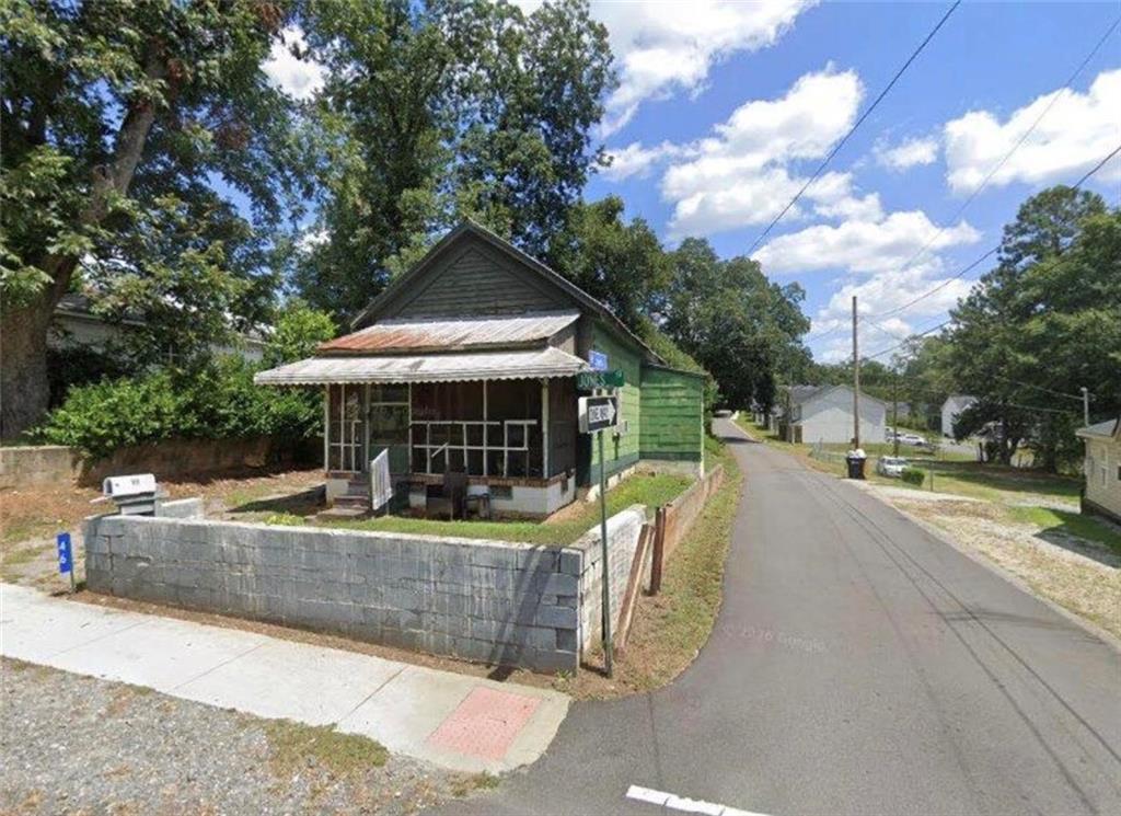 46 Jones St., Forsyth, GA 31029