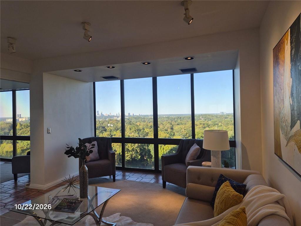 147 15th St. #15  D, Atlanta, GA 30309