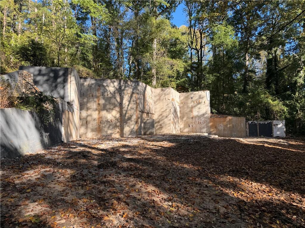1809 Silver Ridge Ct, Stone Mountain, GA 30087