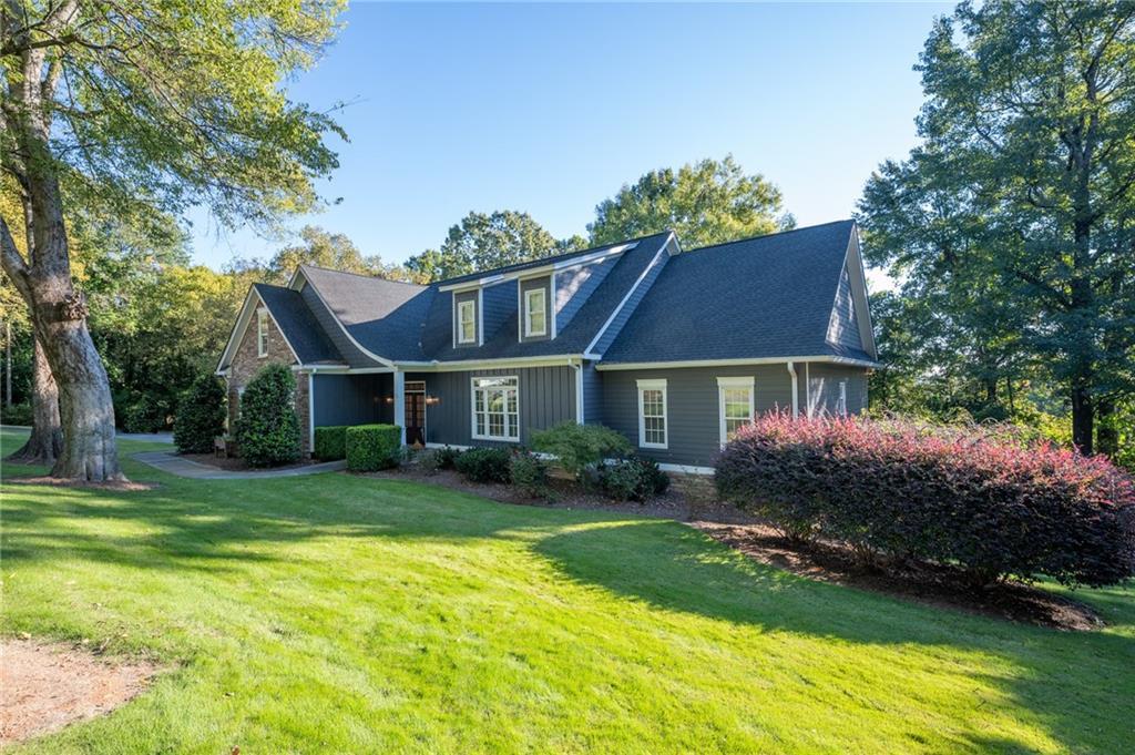 132 Victory Dr., Calhoun, GA 30701