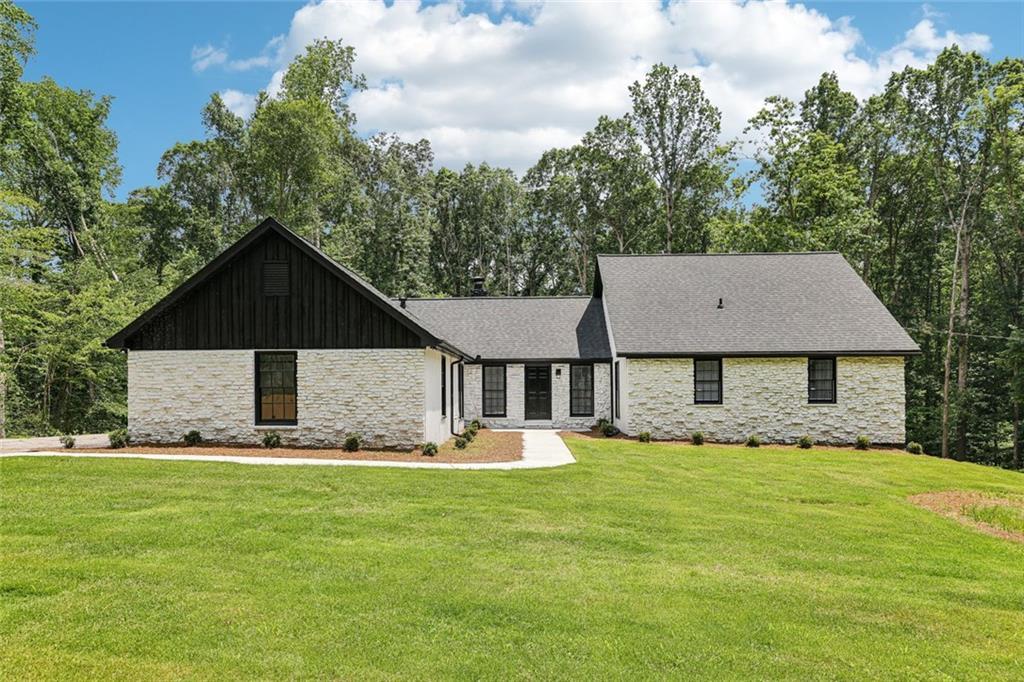 2725 Glendale Dr., Conyers, GA 30013