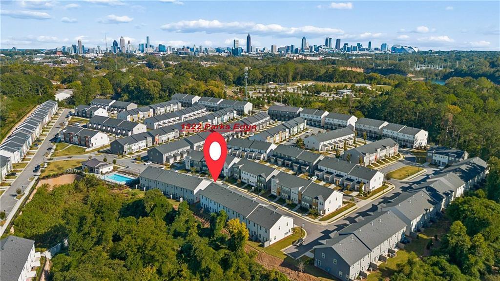 1522 Parks Edge Ln., Atlanta, GA 30318