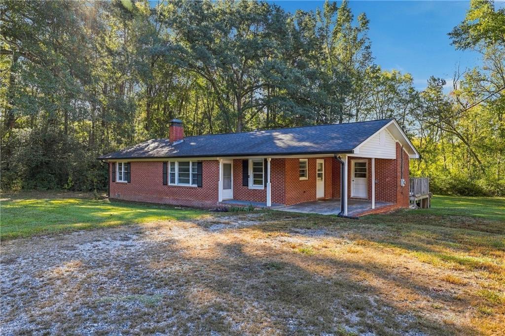1890 Historic Homer Hwy., Commerce, GA 30529
