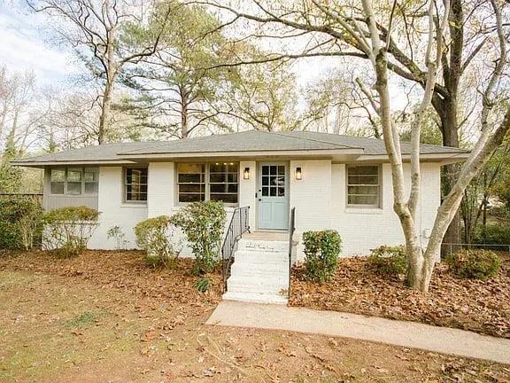 110 Peachtree Cir., Marietta, GA 30060