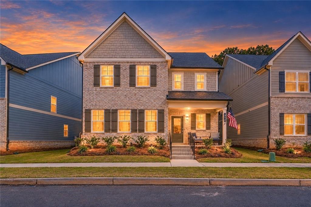 305 Fraley Dr., Woodstock, GA 30188