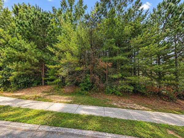 5858 Ridgedale Ct., Gainesville, GA 30506