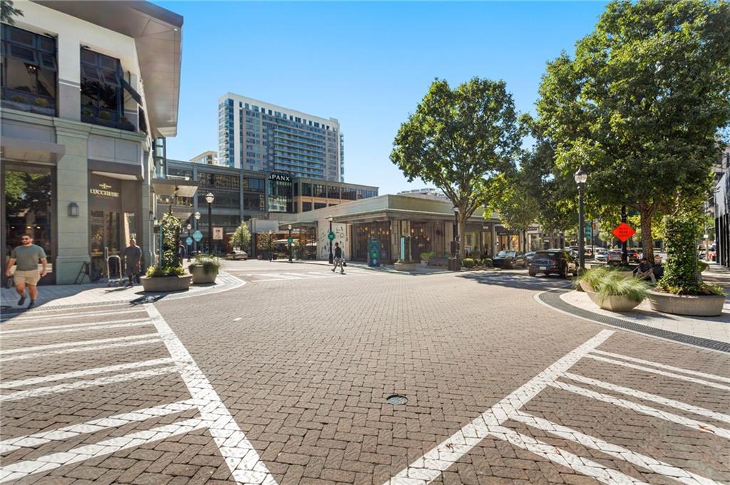3060 Pharr Court North #216, Atlanta, GA 30305
