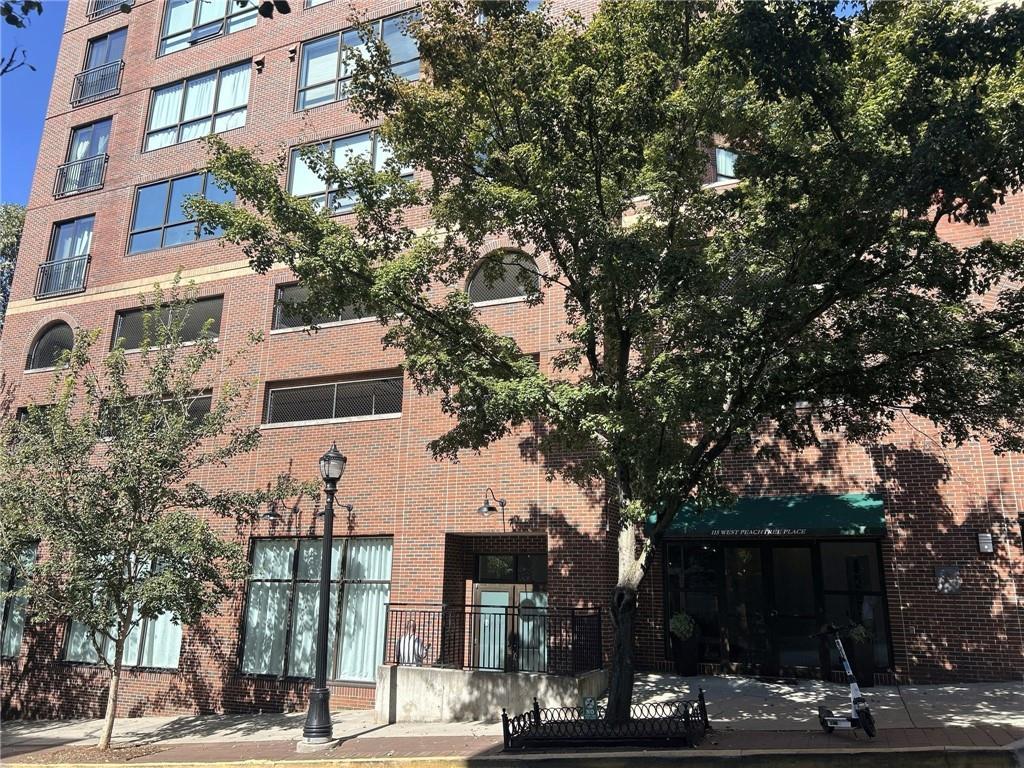 115 W Peachtree Pl. #702, Atlanta, GA 30313