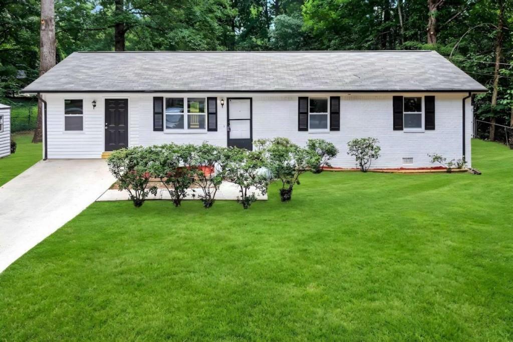 125 Pleasant Valley Rd., Mcdonough, GA 30253