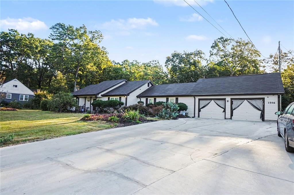 1546 Young Rd., Lithonia, GA 30058