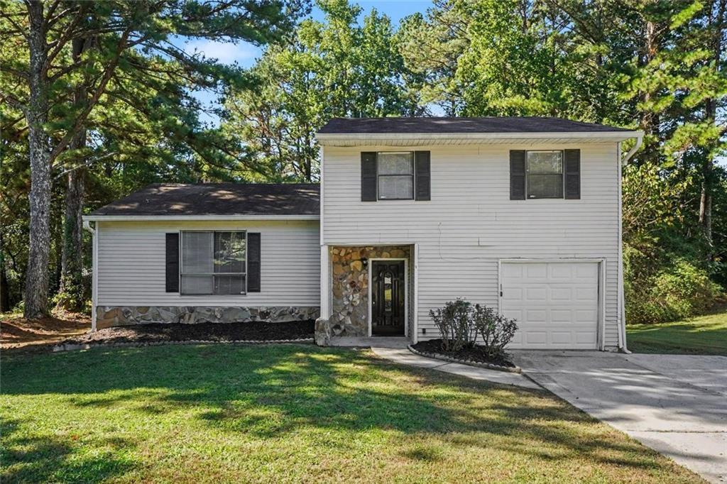 6915 Cainwood Dr., Atlanta, GA 30349