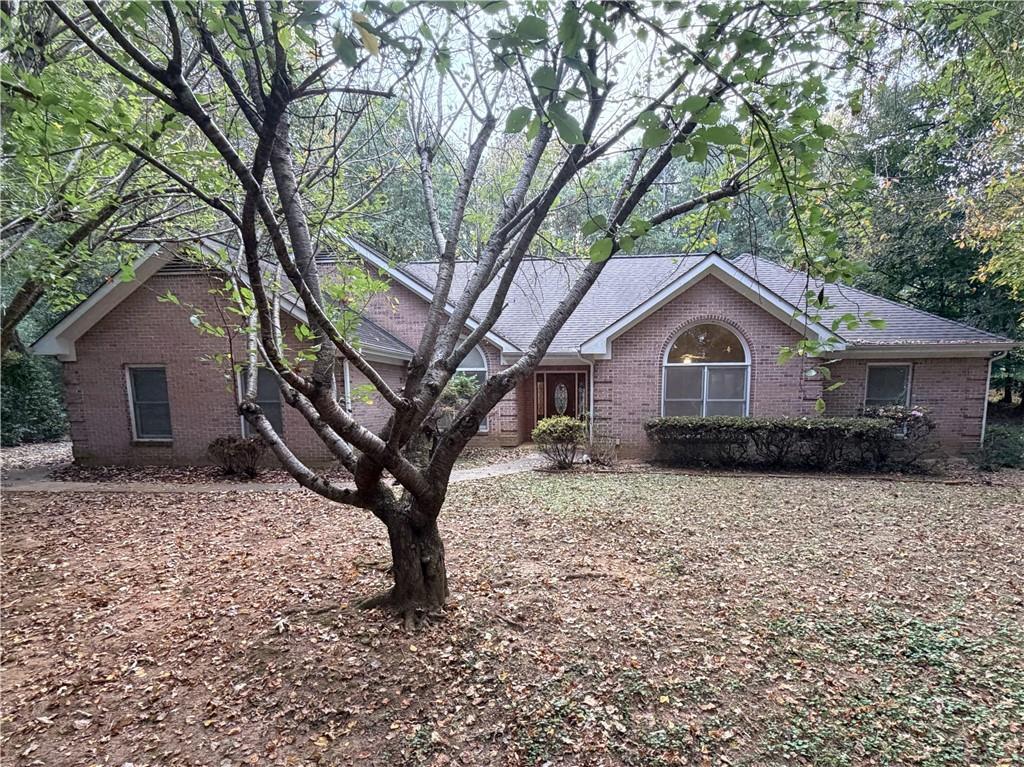 1015 Ivy St., Cumming, GA 30041