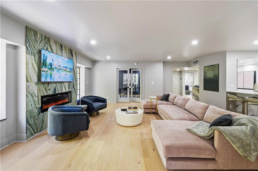 3648 Peachtree Rd. #2E, Atlanta, GA 30319