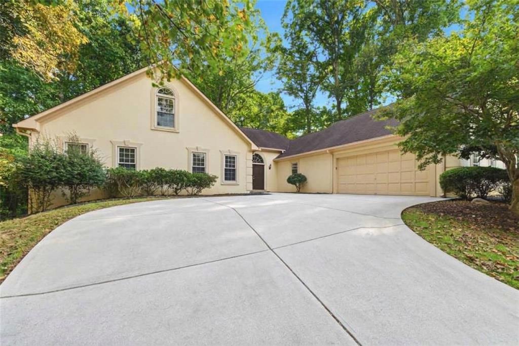 4491 Balmoral Rd., Kennesaw, GA 30144