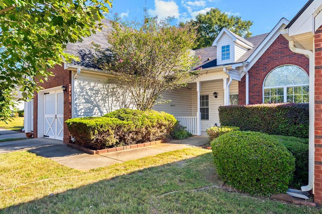 435 City Park Dr., Mcdonough, GA 30252