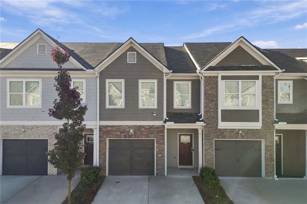 5811 Calle Vista Dr., Lithonia, GA 30058