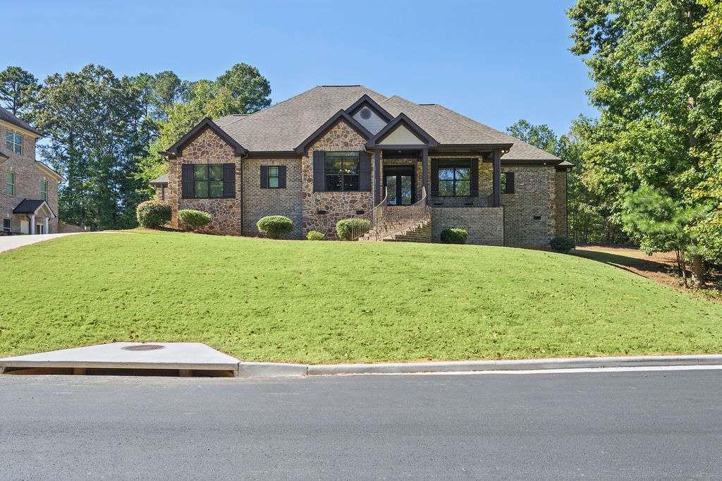 585 Milton Dr., Mcdonough, GA 30252