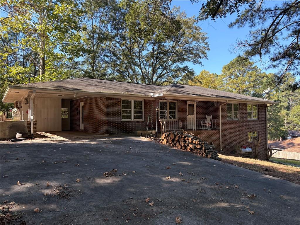 528 Robertson Cir., Tallapoosa, GA 30176